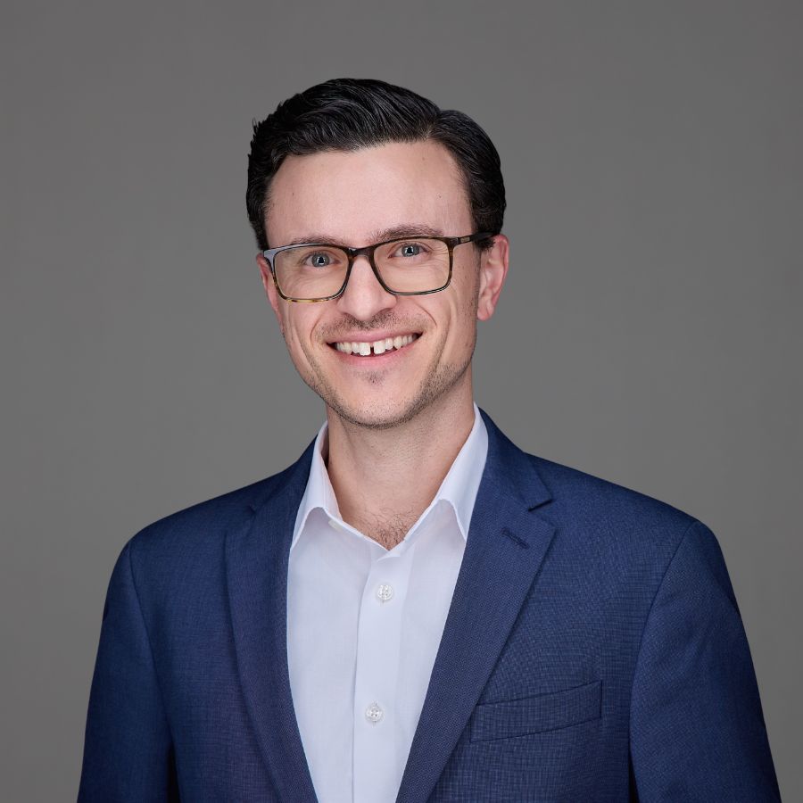 Headshot Robbie Petrillo